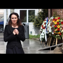 Мария Петрова се обърна към множеството на поклонението на Боби Михайлов: