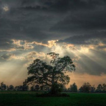 Летните температури си тръгват за часове: студен фронт връхлита страната