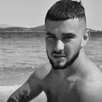 След близо 3 месеца в кома, почина 21-годишният Даниел, пребит заради цигара