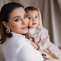 Деси Слава показа малката Деси - вече е на 2 и е страшна чаровница!