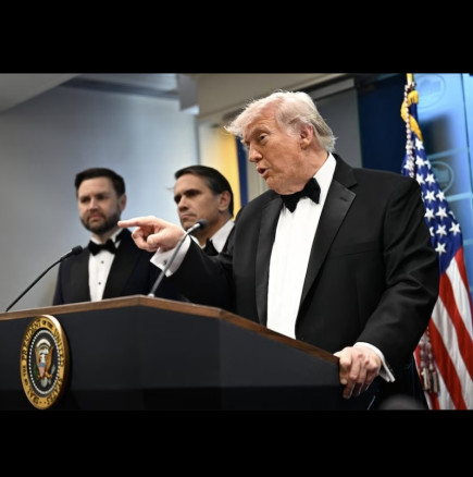 Учител на месеца стои зад стрелбата по Доналд Тръмп вчера! Подробности и ВИДЕО: