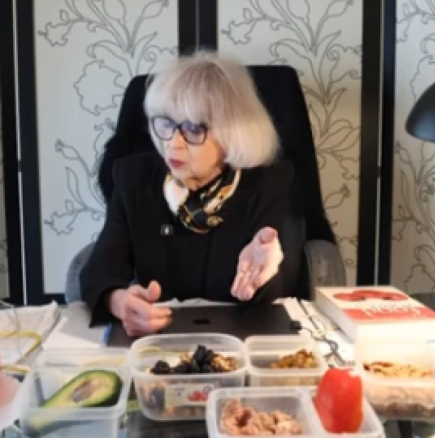 Знаете ли какво ядете-Деца вече страдат от инсулинова резистентност, а спасението е в храненето на нашите баби