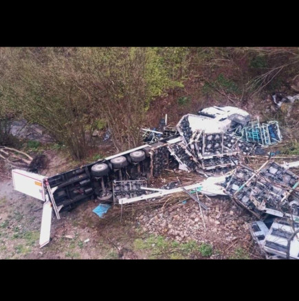 Ето кой е шофьорът, който загина, след като ТИР-ът му излетя от пътя край Велико Търново: