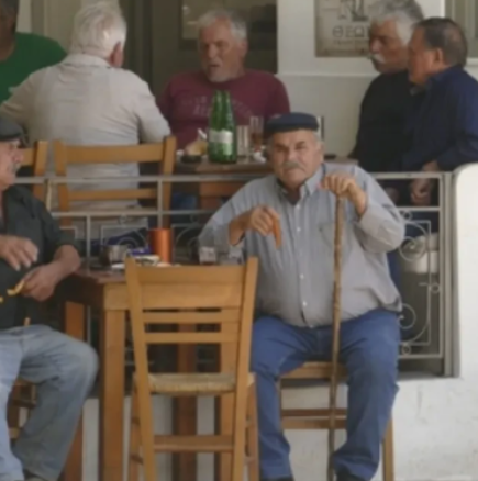 Посетих цели 150 столетници: Може да е странно, но всеки от тях яде тази храна всеки ден