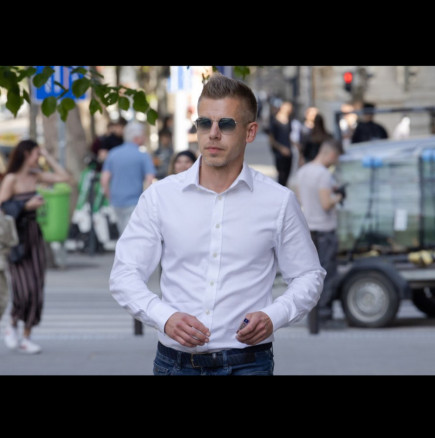 Жените точат лиги по новия унгарски премиер, вече го наричат ​​„най-красивият премиер в света“