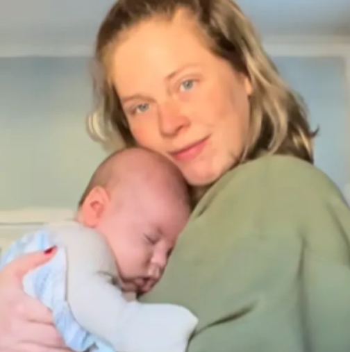 Сложих сина си да спи, когато го заобиколих, леглото беше празно, той изчезна! Изпуснах самообладание и тогава дойде шокът!