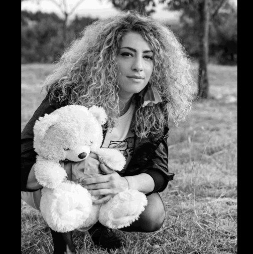 Помръкна усмивката на на-лъчезарната певица. Нора Караиванова с огромна лична трагедия - загуби мъжа до себе си: