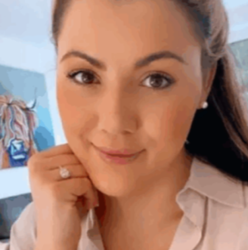 Снахата смъмри свекърва си за „евтини играчки“ за внука ѝ, което предизвика коментари: „Проблемът не е в количките играчки, а ...