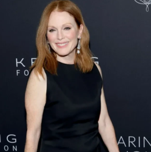 Джулиан Мур изглежда два пъти по-млада: Нейният трик за младежки вид смая жените!