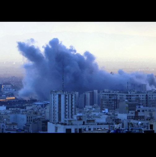 Извънредно! Техеран разтърсен от масивен бомбен атентат - има ранени: