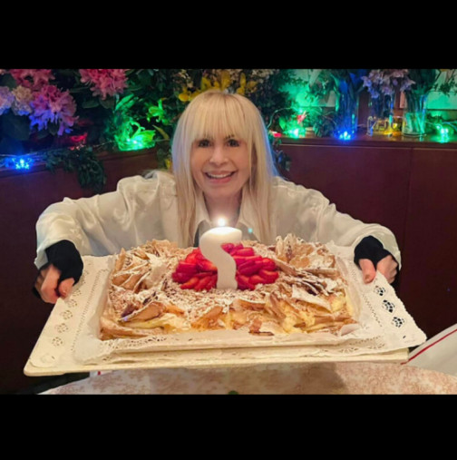 Днес празнува най-ярката звезда на музикалния небосклон в България - честит рожден ден, Лили Иванова!