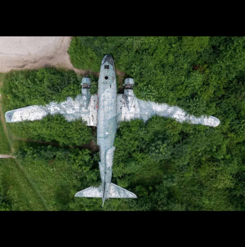 Обект 505: Тайната на най-голямото подземно летище на Балканите вълнува умовете от десетилетия