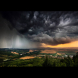 Днес небето се разтваря над България! Гръмотевици, градушки и силен вятър в тези райони: