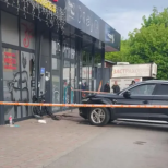 Тежък инцидент  в София-Джип помете двама души