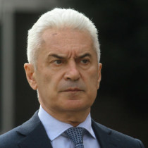 Жив съм! Волен Сидеров с първи думи след бруталните кадри в центъра на София