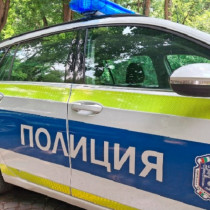 Мъж се самоуби по време на проверка, рани полицай!