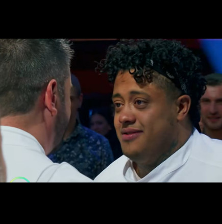 Ето я жената до победителя в Hell's Kitchen Денисиньо: Айсен ме записа, не подозирах!