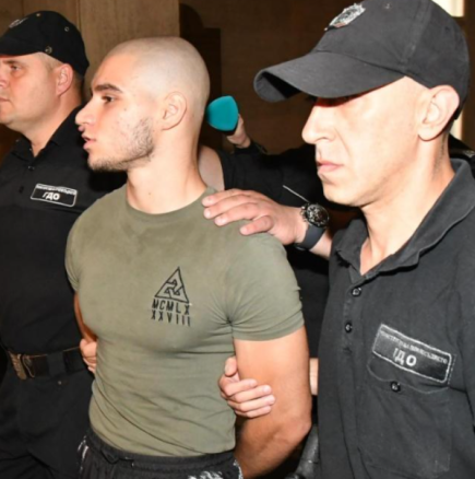 Татуировка на прокурорския син от Перник шокира дори приятелите му: Ето какъв е скандалният надпис
