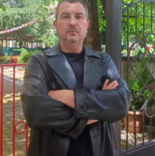 Бащата на 16-годишната Ивана, която загина падайки от блок с тежки обвинения:
