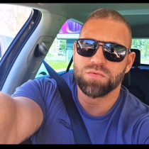 Закопчаха инфлуенсъра Стоян Колев на АМ Тракия - размахвал автомат, дал положителен тест за наркотици!
