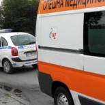 Двама 18-годишни младежи са с опасност за живота след челен сблъсък с мотори