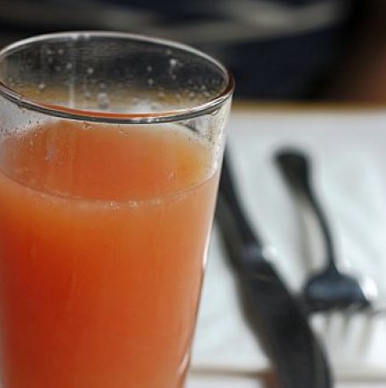 Чудодейна напитка за отслабване само с грейпфрут и мед
