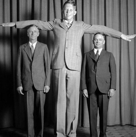 Вижте най-високият човек в световната история! - Видео
