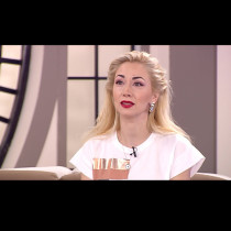 Нети с трогателна снимка с биологичния си баща - невероятната история зад тази целувка: