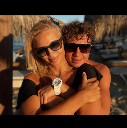 Ирина Тенчева просълзи мрежата с послание към вече 20-годишния си син на рождения му ден