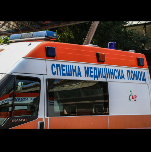 Трагедия в село Черна гора: 30-годишен убит след сбиване, баща му е в критично състояние! Има задържани: