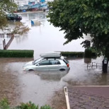 Meteo Balkans ПРЕДУПРЕЖДАВА ВЛАСТИТЕ: Задават се мощни порои по Черноморието, с опасност от наводнения