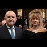 Няма да познаете Дарина Радева на тази снимка от детството! Дъщерята на премиера с нов театрален успех: