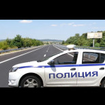 Верижна катастрофа край Пазарджик: Два автомобила, микробус и ТИР се удариха, жена е в болница