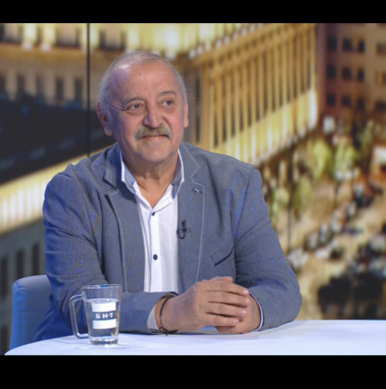 Проф. Тодор Кантарджиев след 18 химиотерапии и две трансплантации: „Продължаваме да се борим“