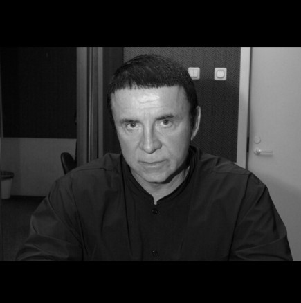 Почина Кашпировски - телевизионният лечител-феномен издъхна на 87 г, само година след като стана баща