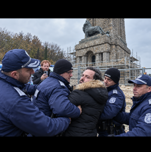 Екшън на Шипка: Арестуваха кандидат за президент пред очите на протестиращите