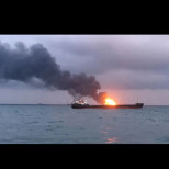 Тревога в Черно море: 8 моряци изчезнаха след пожар на кораб край Румъния, часове по-рано друг танкер съобщи за удар с дрон