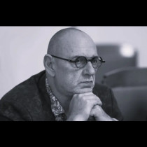 Наследниците на Любен Дилов-син заплашиха със съд заради това самоволие с паметта му: