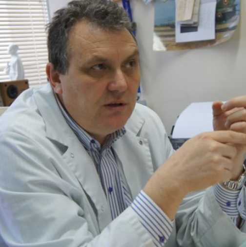 Български лекар изряза успешно тумор на черния дроб без капка кръв