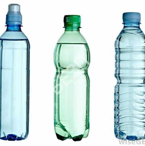 Не пийте вода от пластмасова бутилка, която седи в колата! Вижте какво предизвиква..