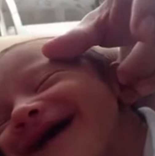 Щастие: Новородено в прегръдките на мама - Видеото, което ще ви спечели!