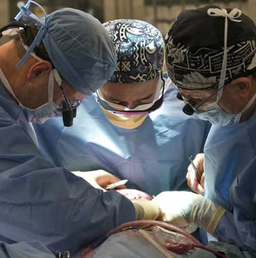 Ампутираха пениса на мъж по време на операция за обрязване