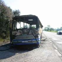 Деца с увреждания се евакуираха, заради горящ автобус
