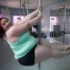 Познайте колко тежи най-едрата танцьорка на пилон-видео