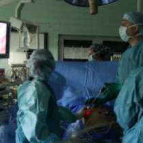 Лекари от ВМА присадиха черен дроб на жена с цироза