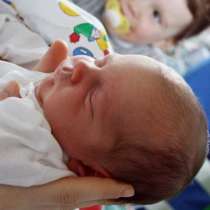 Огромно бебе се роди в Сандански