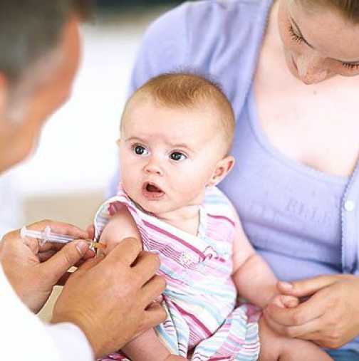 Майки силно притеснени! Липсват ваксини и стотици бебета са под риск от страшни инфекции