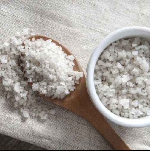 Солта лекува - бабини лекарства със сол за гърлото, синусите, подуване 