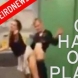 Двойка прави вихрен секс в берлинското метро-видео