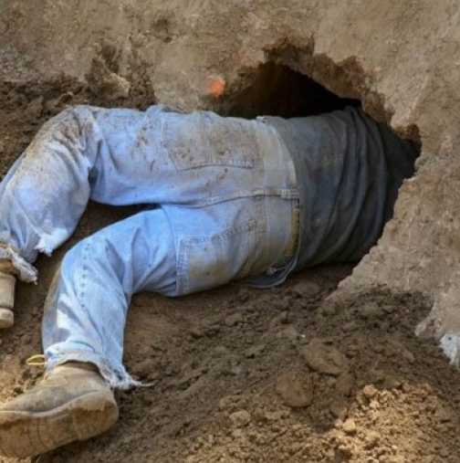 Невероятно: Изкопал тунел от спалнята до кръчмата, защото съпругата му хъркала